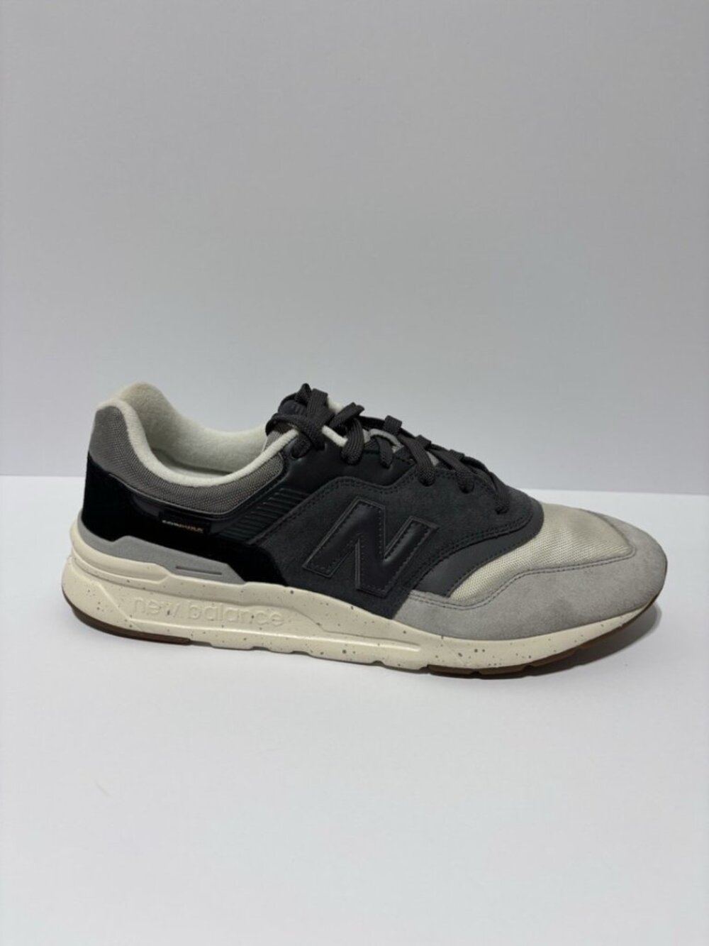 New Balance Men’s 997H Grey Gum Sneakers, Size 12.5 M